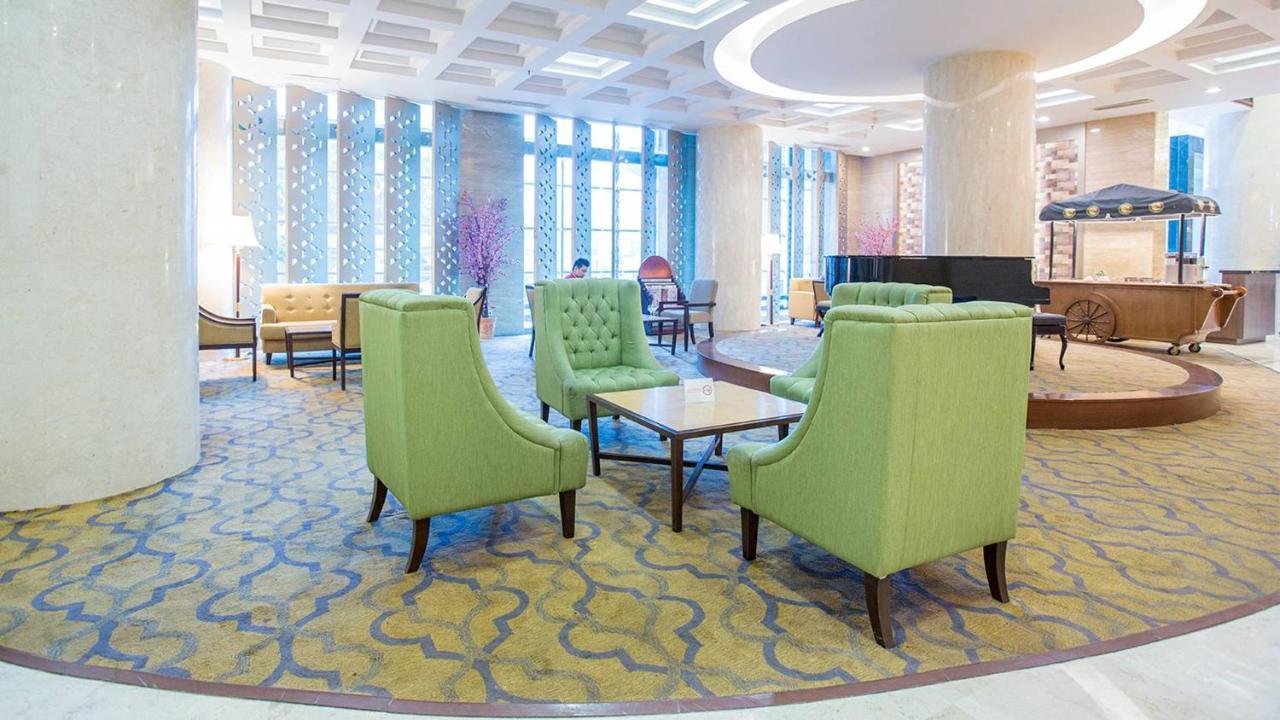 Emerald Garden International Hotel Медан Екстериор снимка